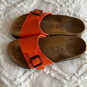 Birkenstock Birkies Orange Patent Birkibuck Next to New Condition